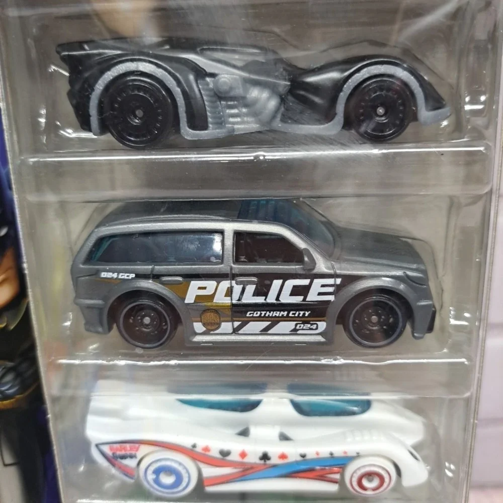 Lot Of 2, Hot Wheels Batman 5 Pack Batmobile Harley Joker Mr Freeze Penguin